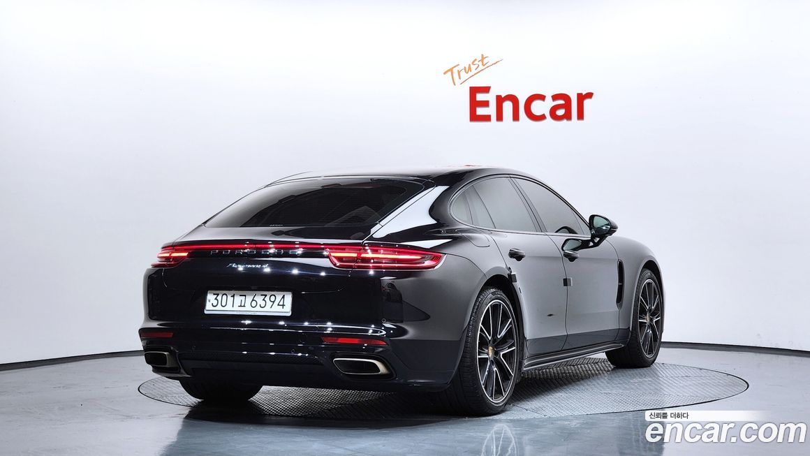 Porsche Panamera 2020