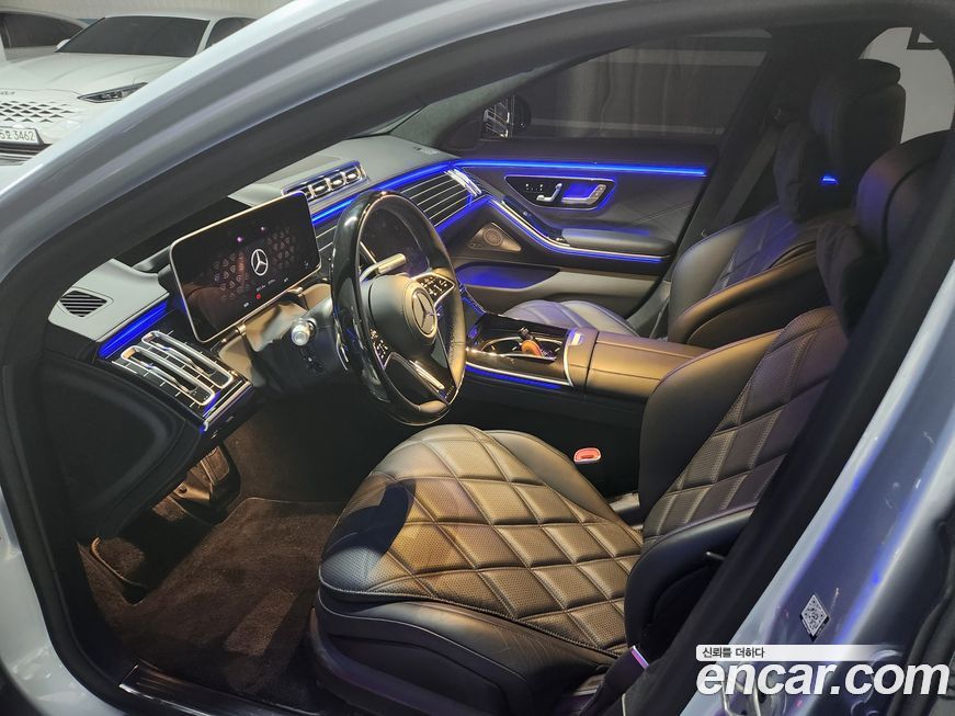 Mercedes-Benz S-Class 2024