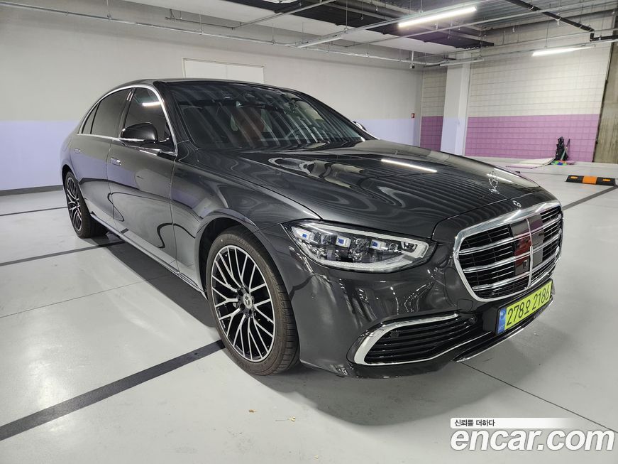 Mercedes-Benz S-Class 2025