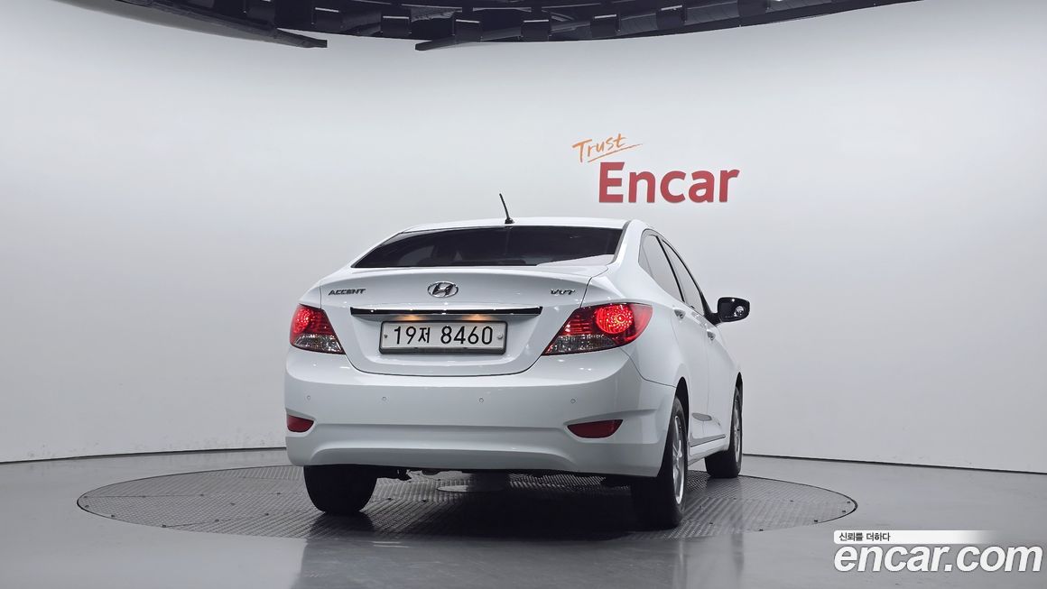 Hyundai Accent 2014
