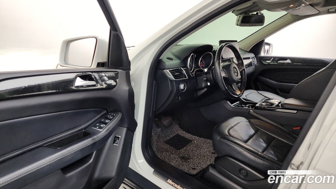 Mercedes-Benz GLE-Class 2016
