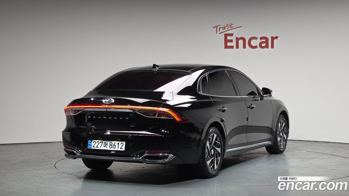 Hyundai Grandeur 2021