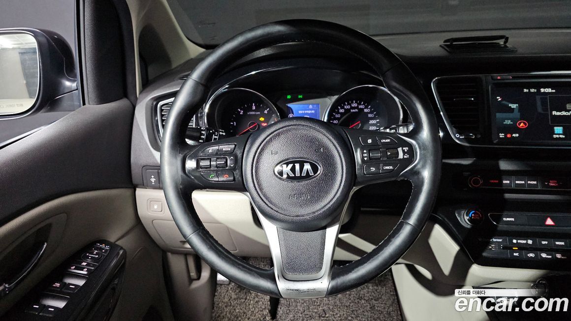 Kia Canival 2016