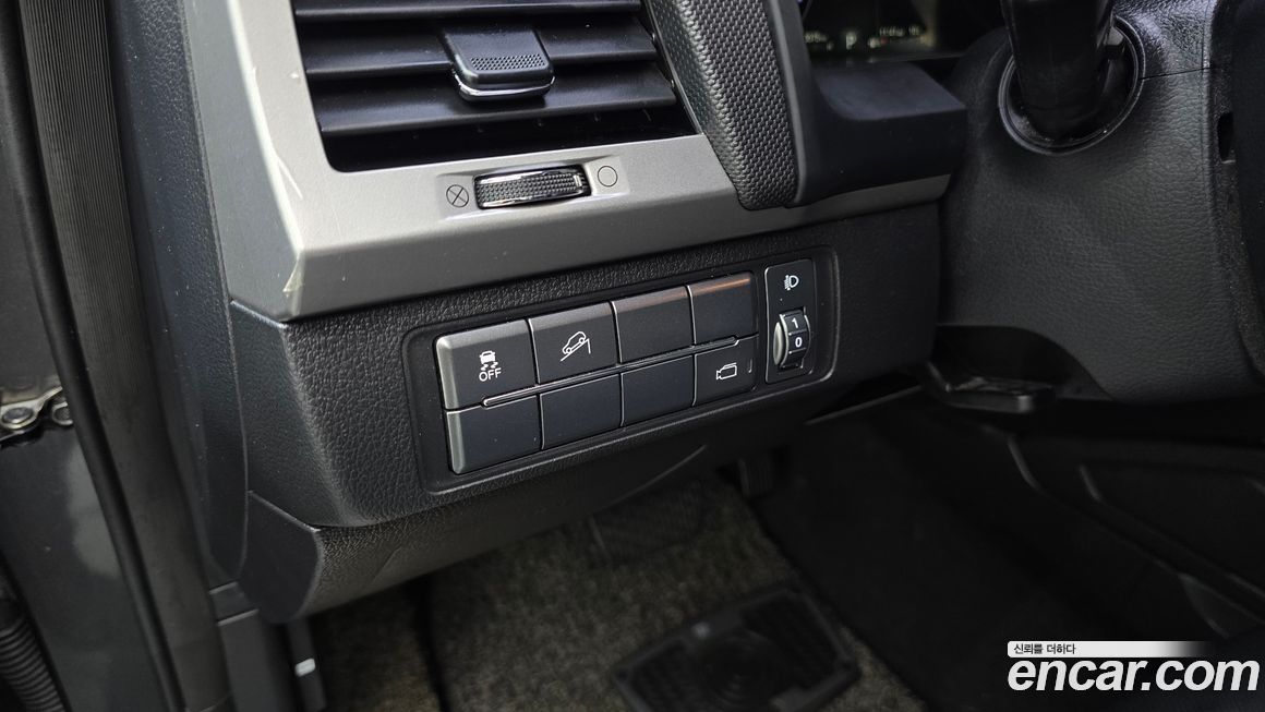 KG_Mobility_Ssangyong Rexton 2018