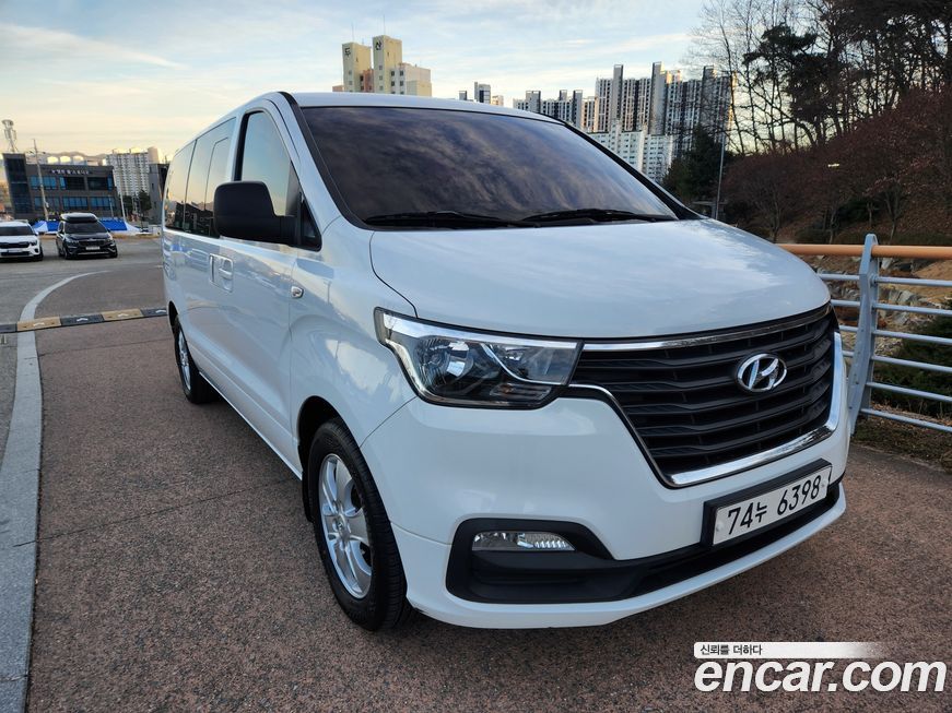 Hyundai Starex 2018