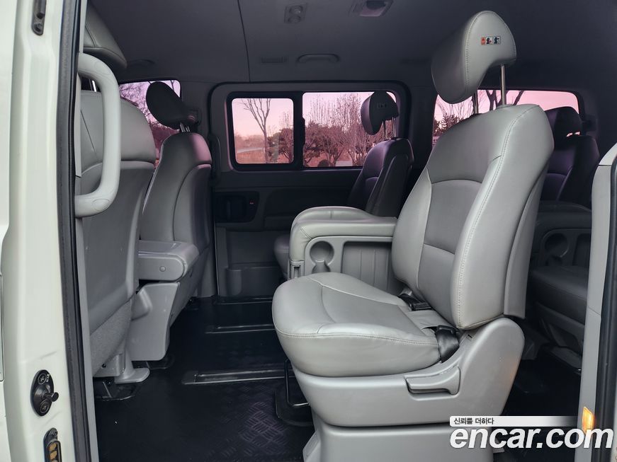 Hyundai Starex 2018