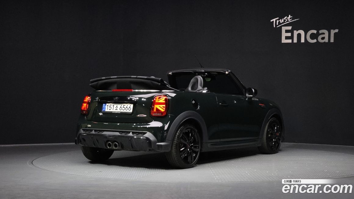 Mini Cooper Convertible 2024