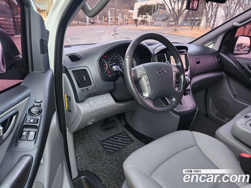 Hyundai Starex 2018