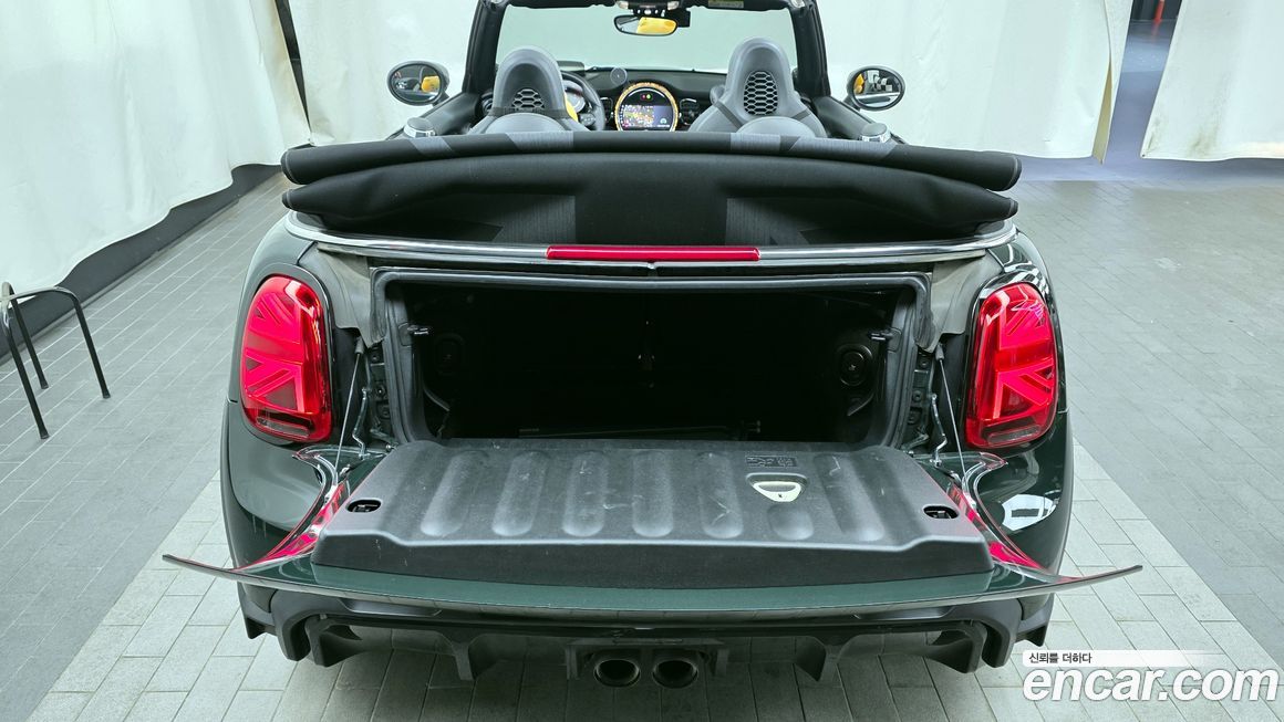 Mini Cooper Convertible 2024