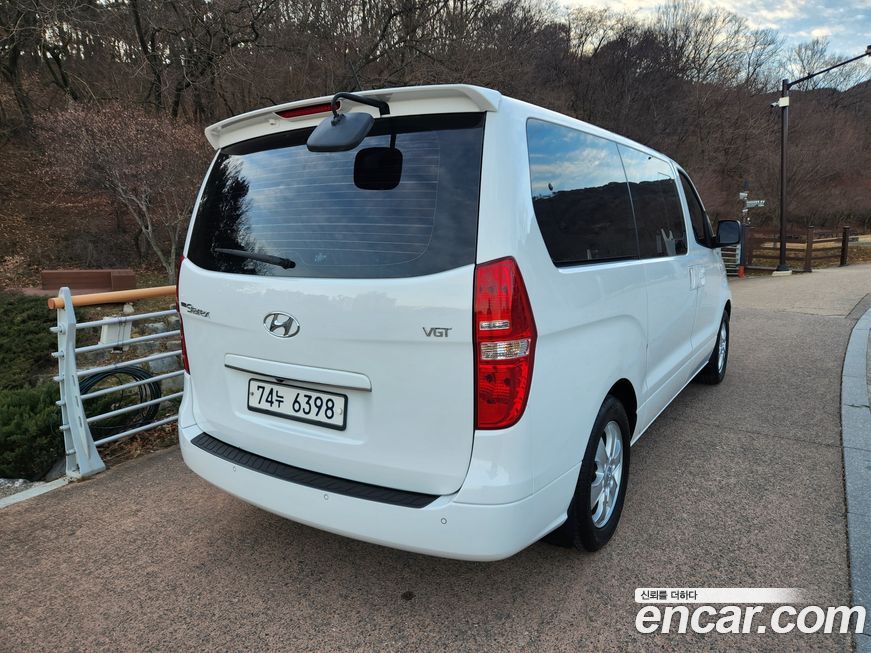 Hyundai Starex 2018