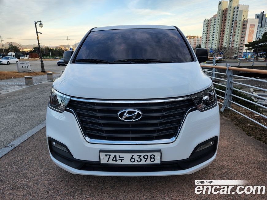 Hyundai Starex 2018