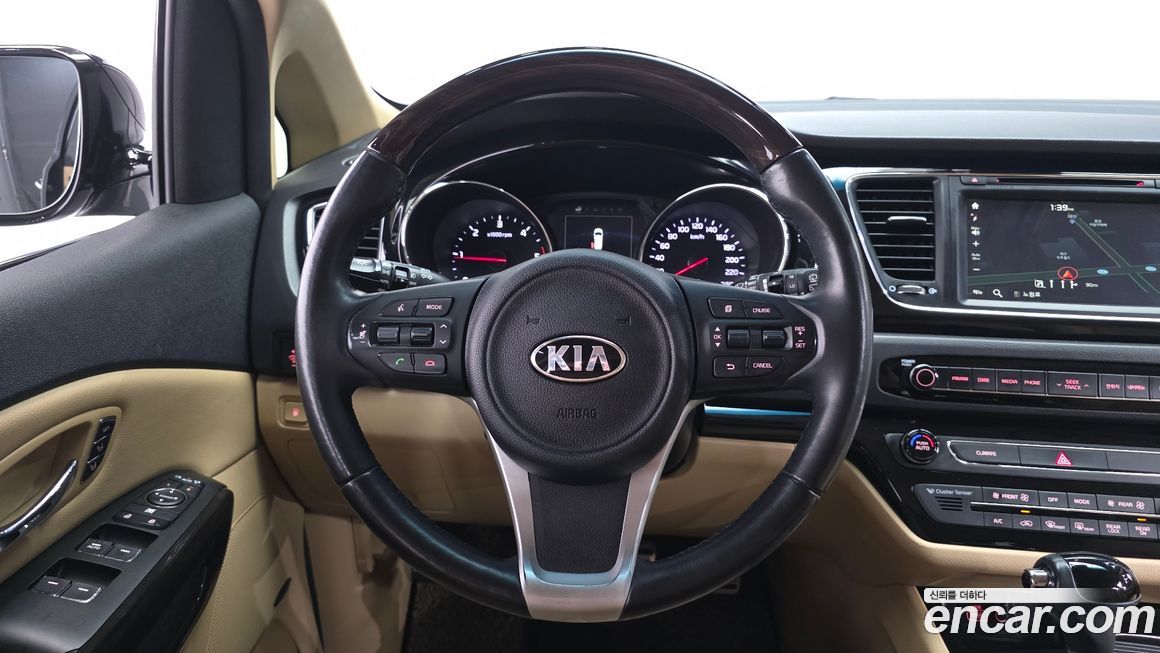 Kia Canival 2016
