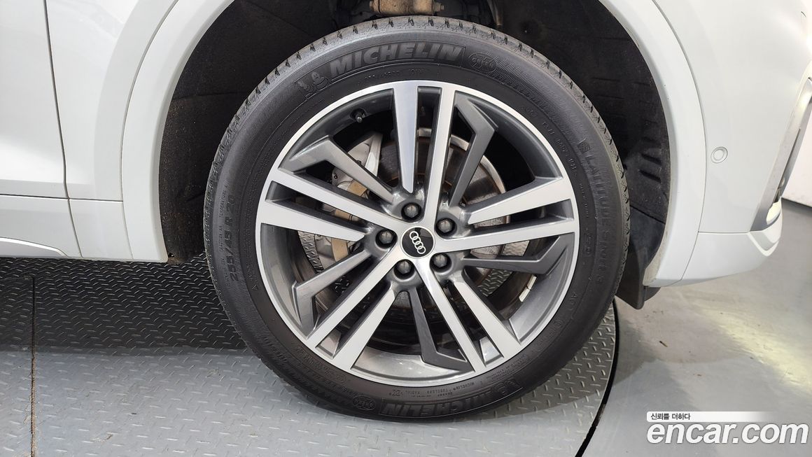 Audi Q5 2021