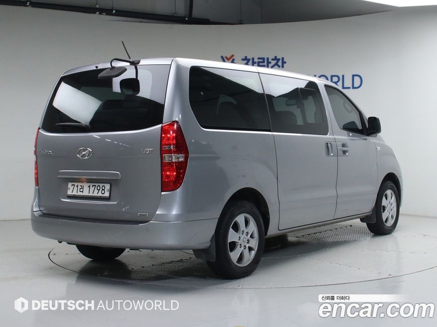 Hyundai Starex 2018