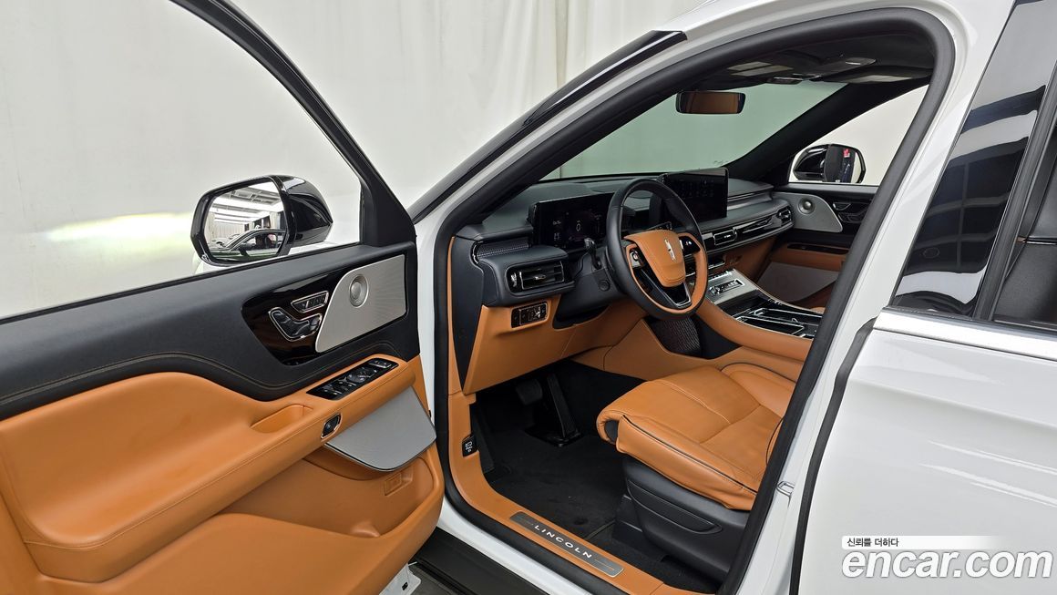 Lincoln Aviator 2025