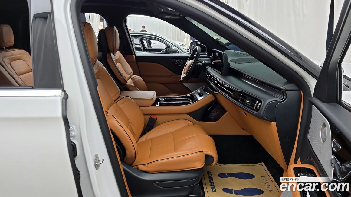 Lincoln Aviator 2025