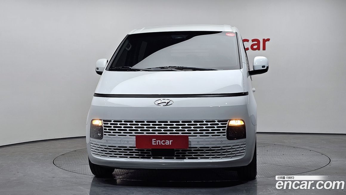 Hyundai Staria 2022