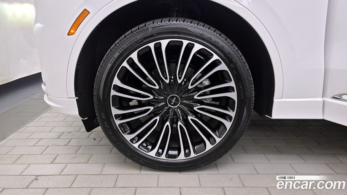 Lincoln Aviator 2025