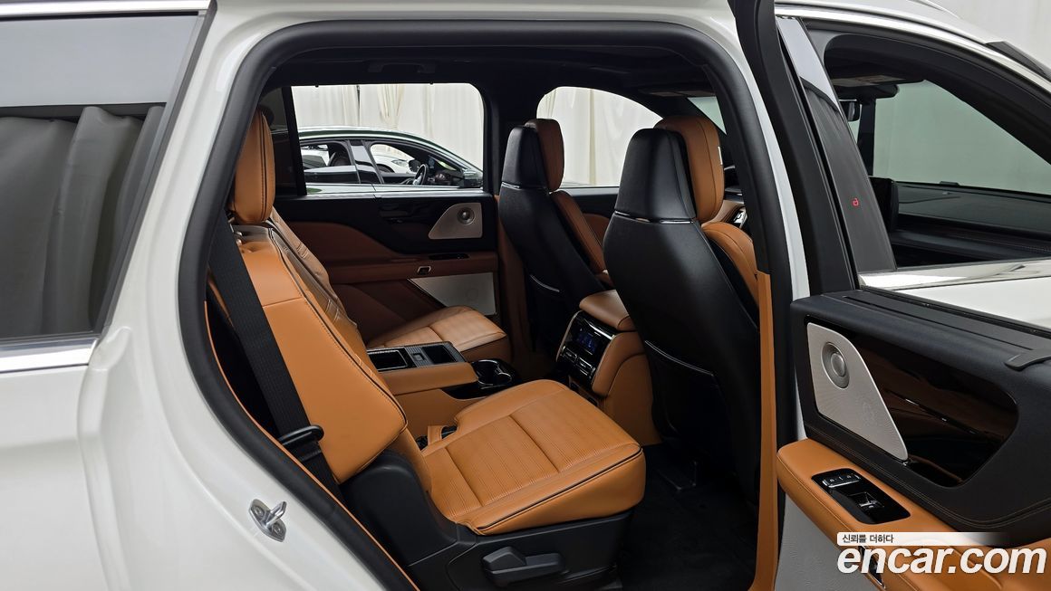 Lincoln Aviator 2025