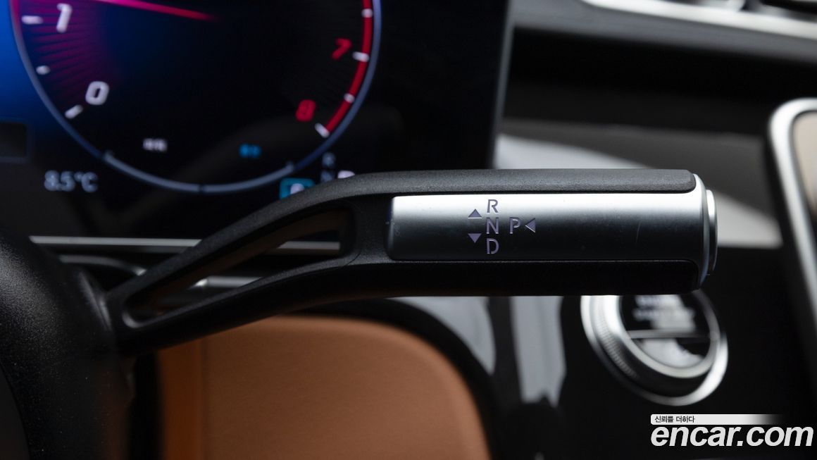 Mercedes-Benz S-Class 2025