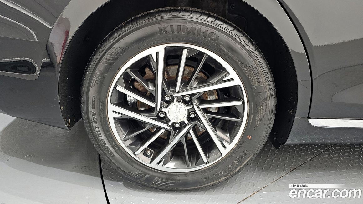 Hyundai Grandeur 2021