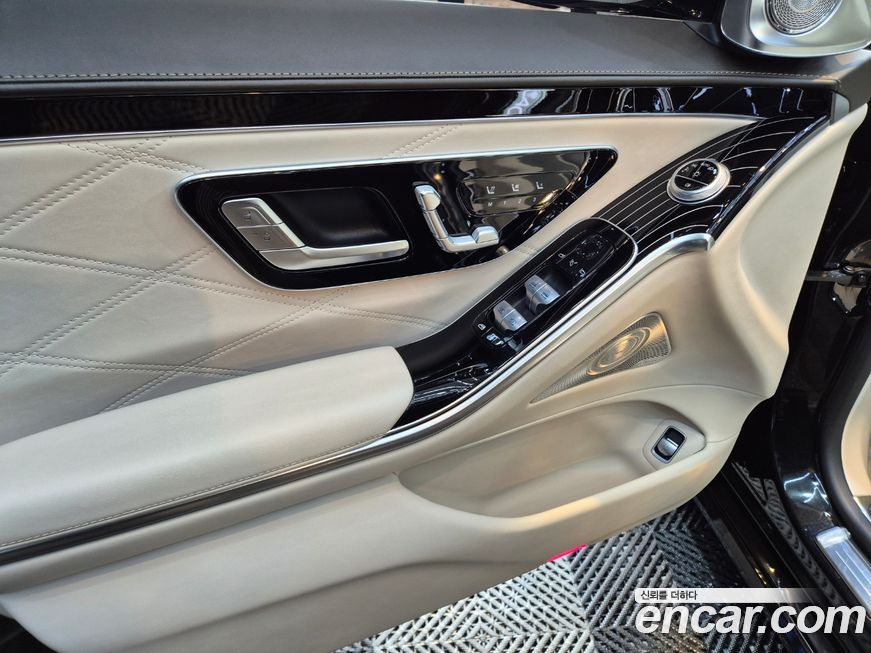 Mercedes-Benz S-Class 2022