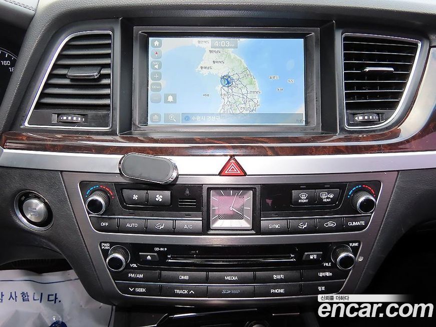 Hyundai Genesis 2015