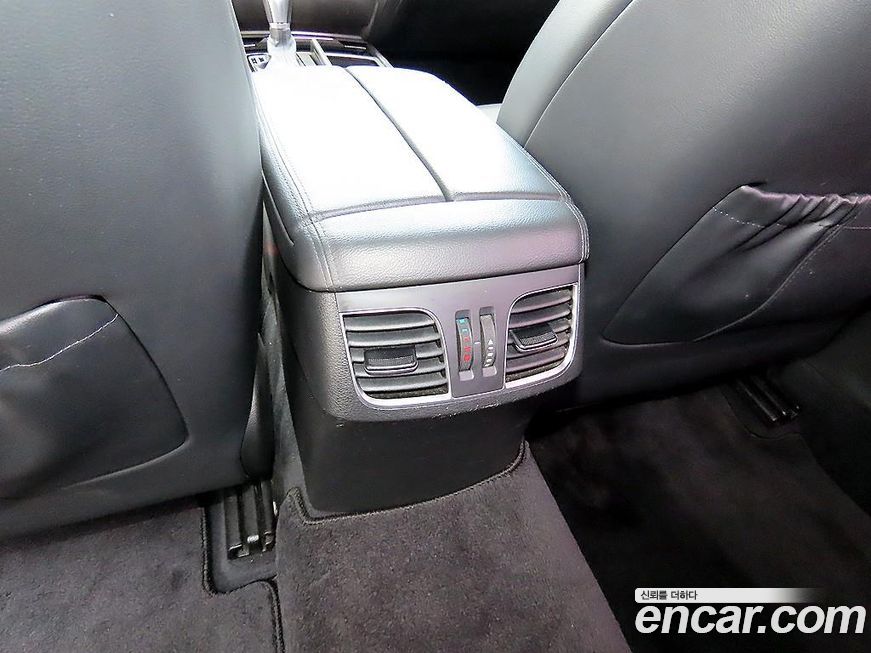 Hyundai Genesis 2015