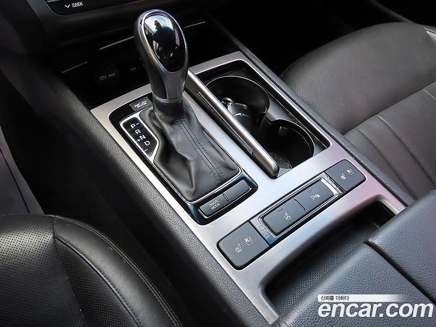 Hyundai Genesis 2015