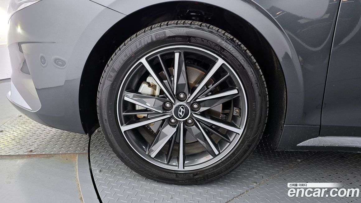 Hyundai Grandeur 2021