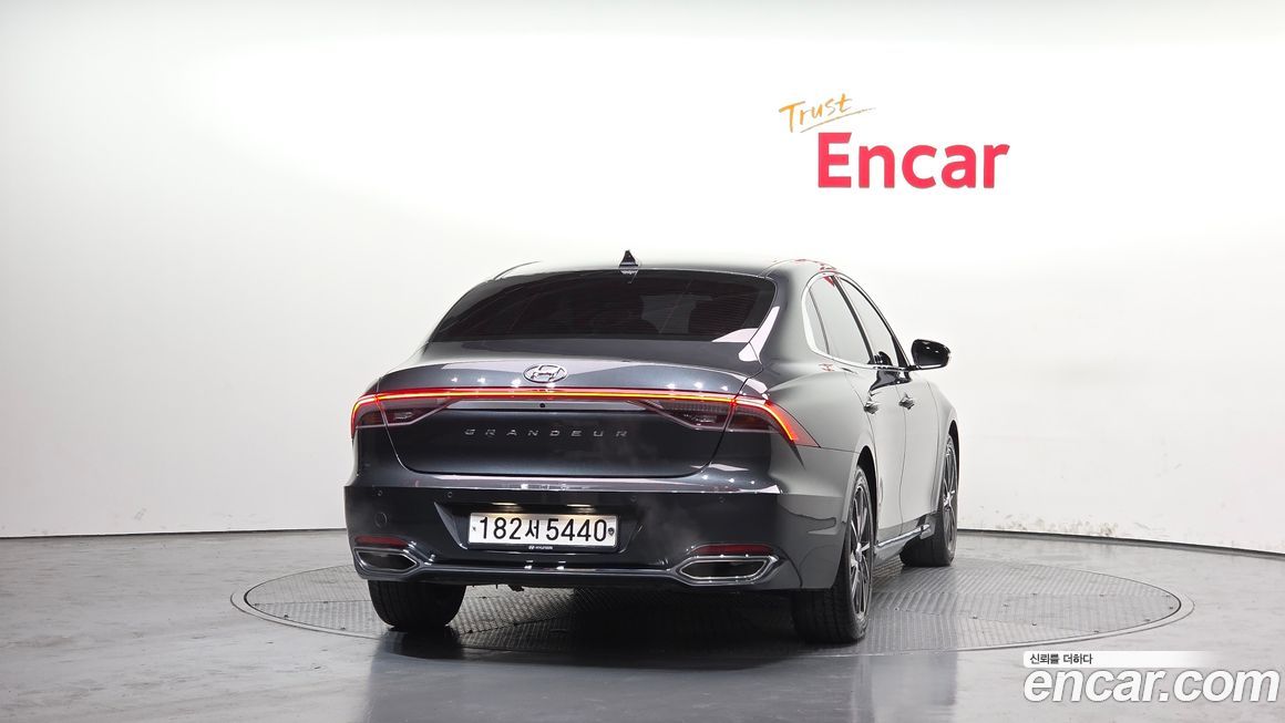 Hyundai Grandeur 2021