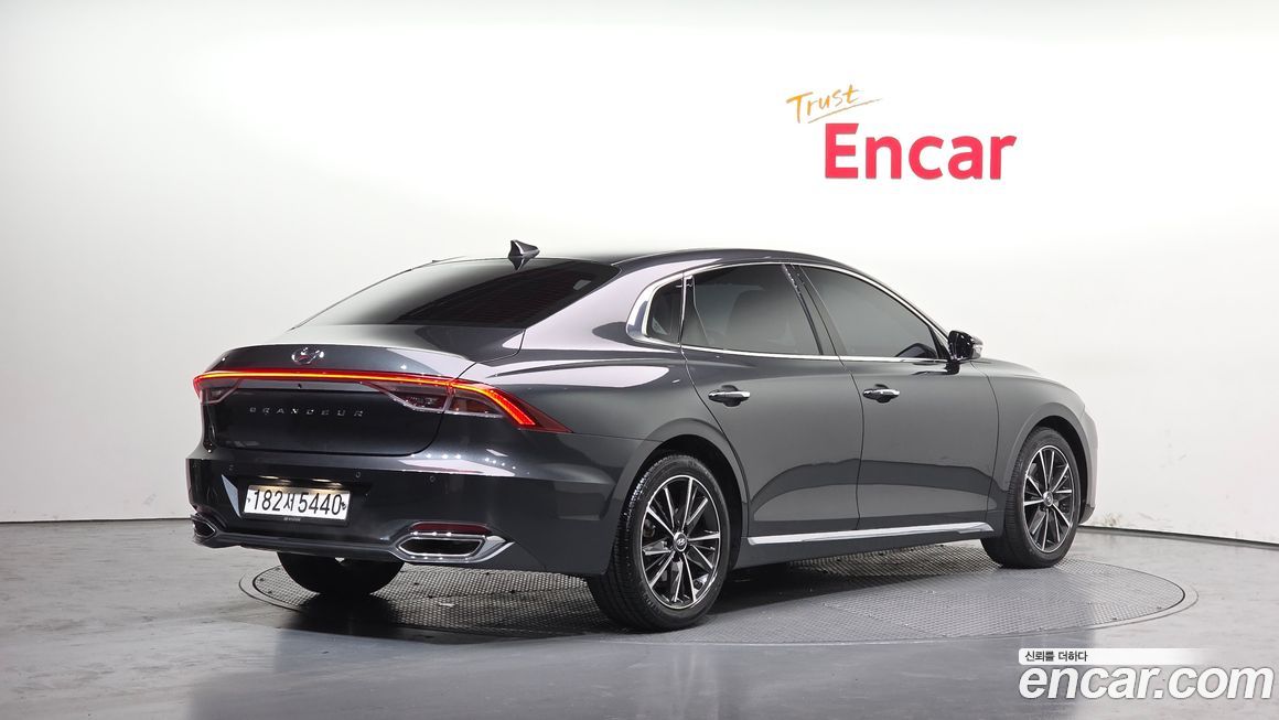 Hyundai Grandeur 2021