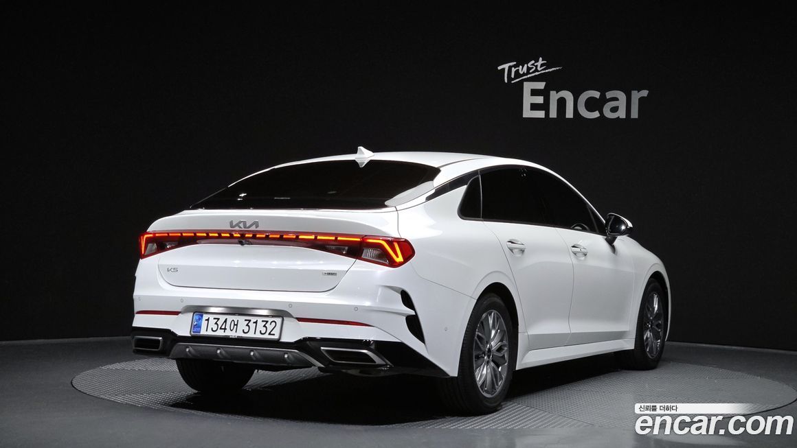 Kia K5 2023