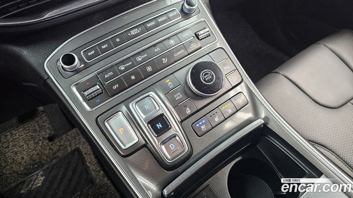 Hyundai Santafe 2022