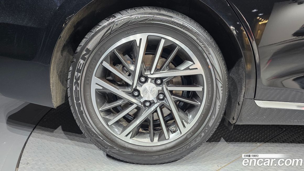 Hyundai Grandeur 2020