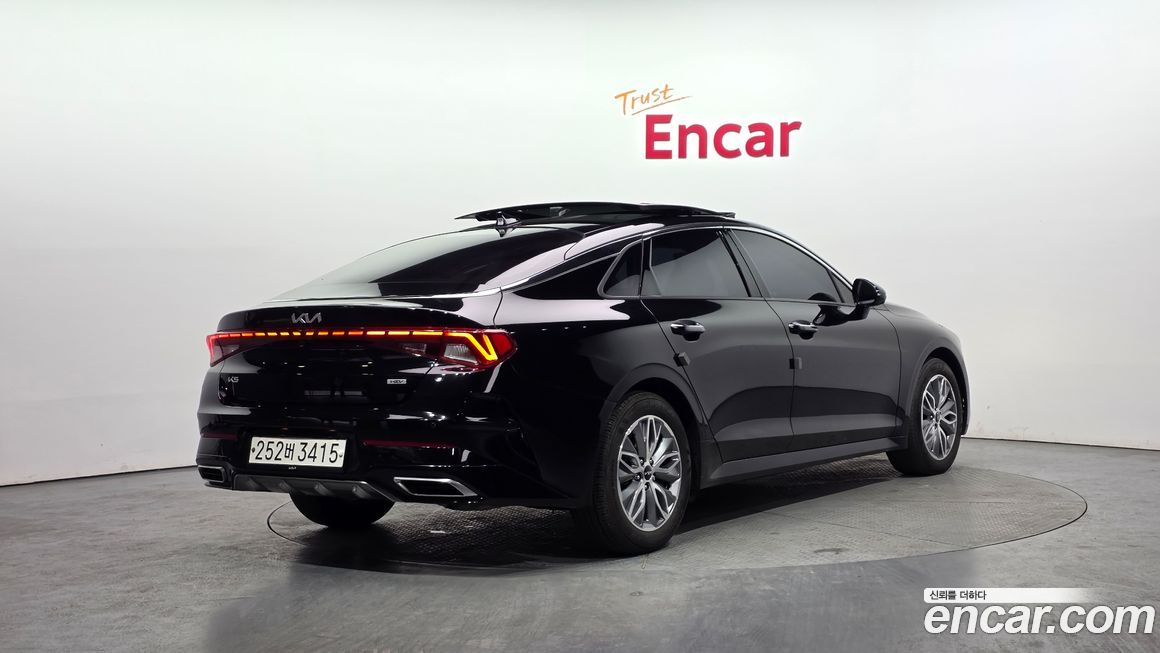 Kia K5 2023