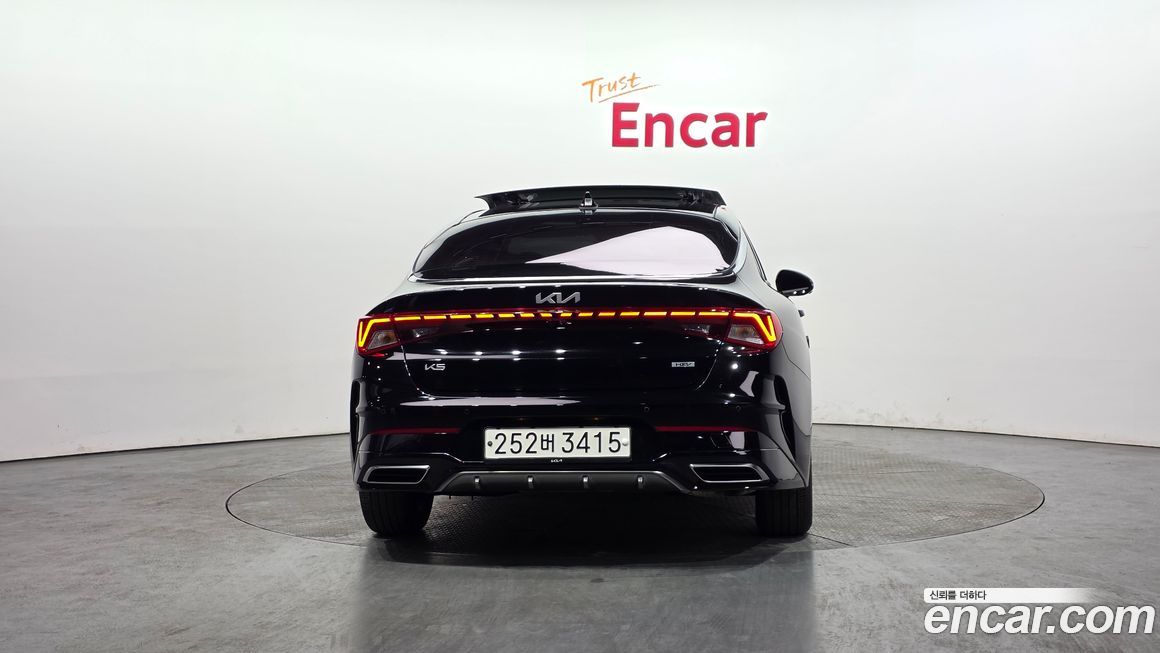 Kia K5 2023