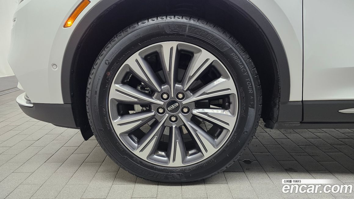 Lincoln Corsair 2021