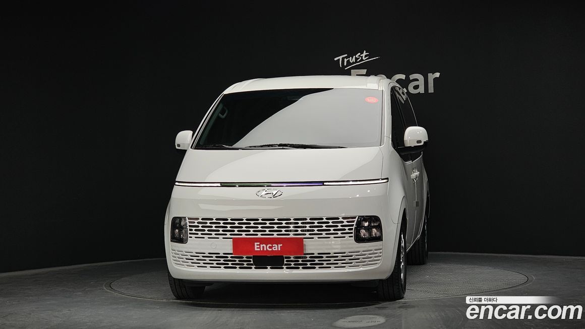 Hyundai Staria 2024