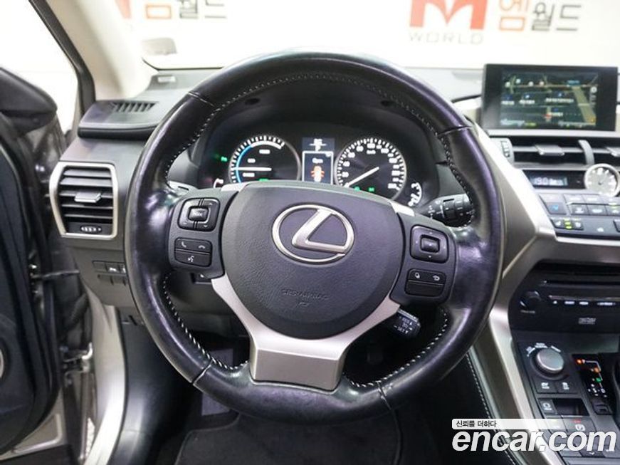 Lexus NX 2017