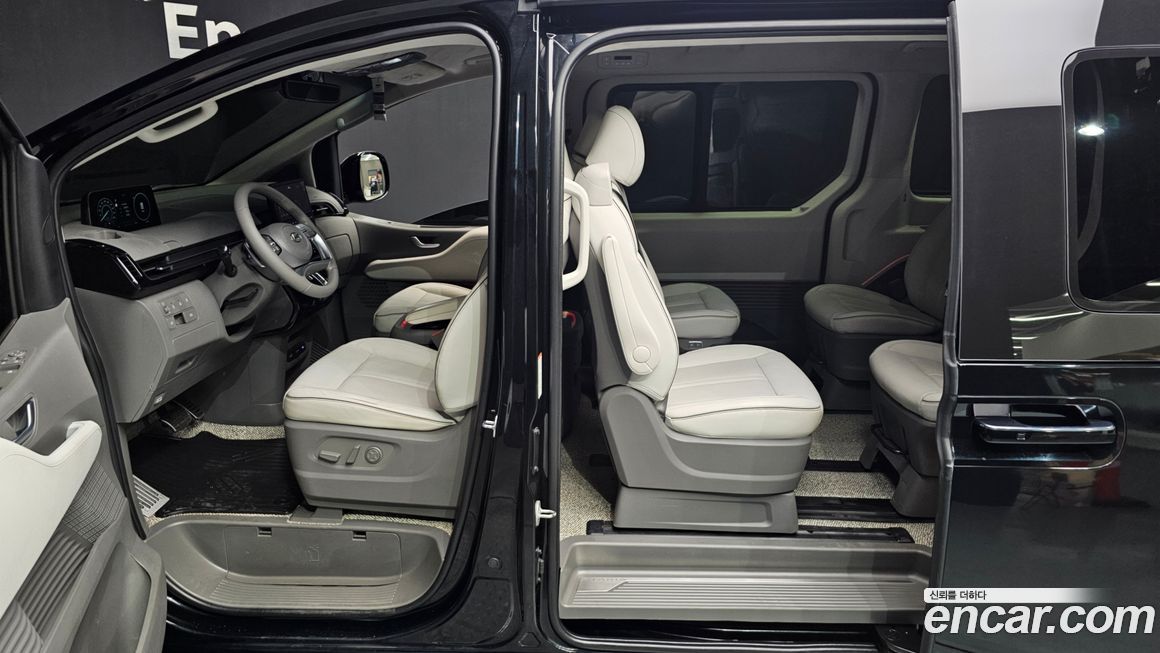 Hyundai Staria 2022