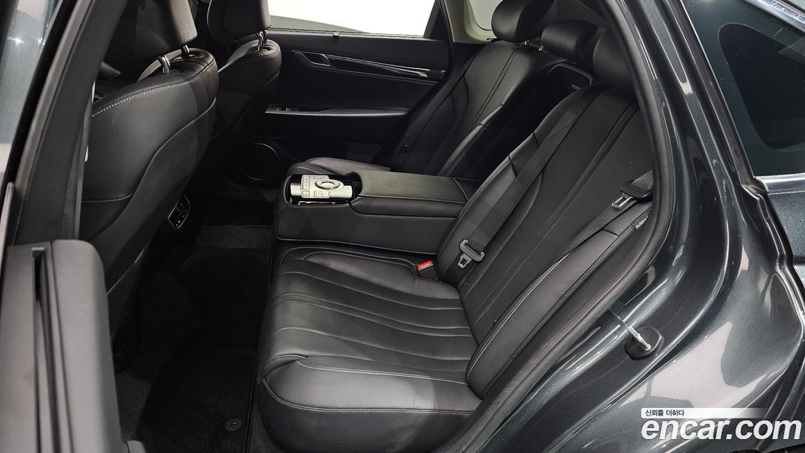 Genesis G80 2021