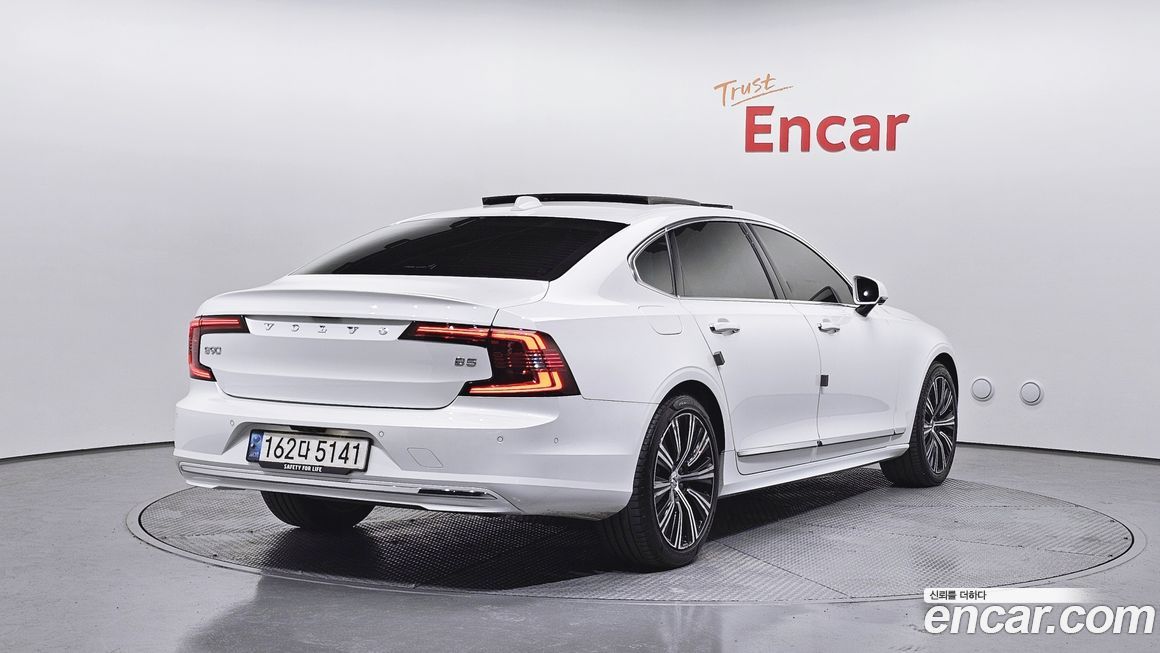 Volvo S90 2022