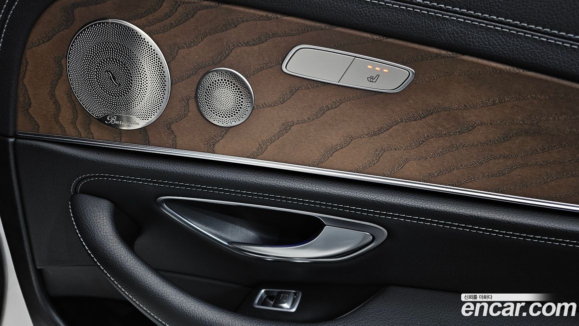 Mercedes-Benz E-Class 2022