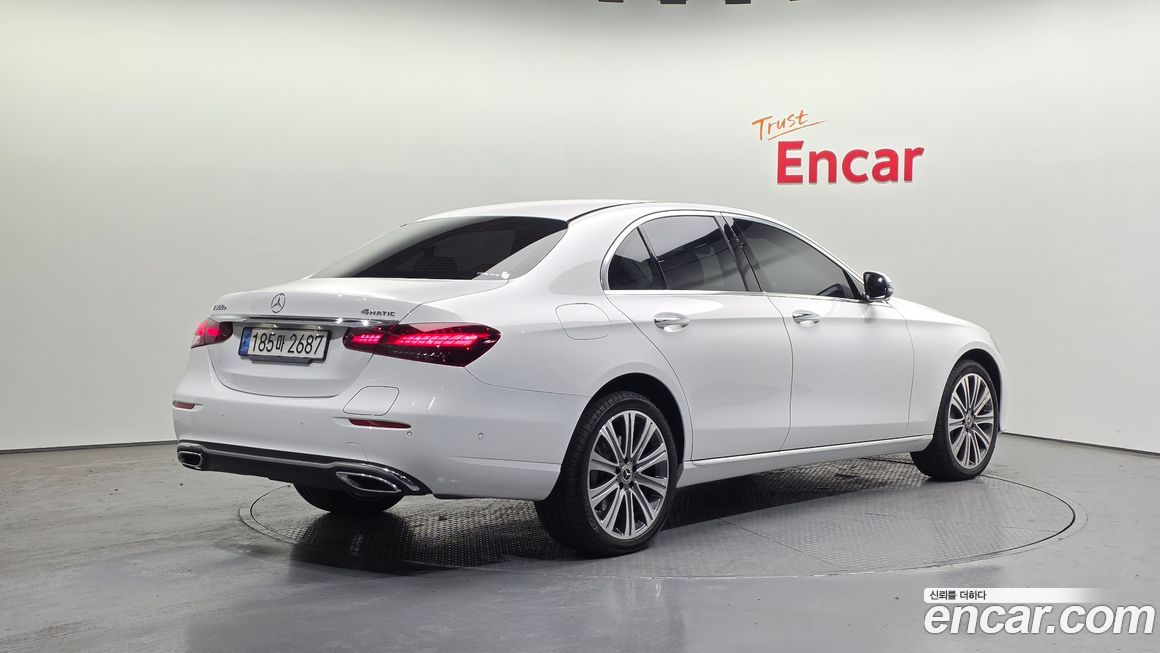 Mercedes-Benz E-Class 2023