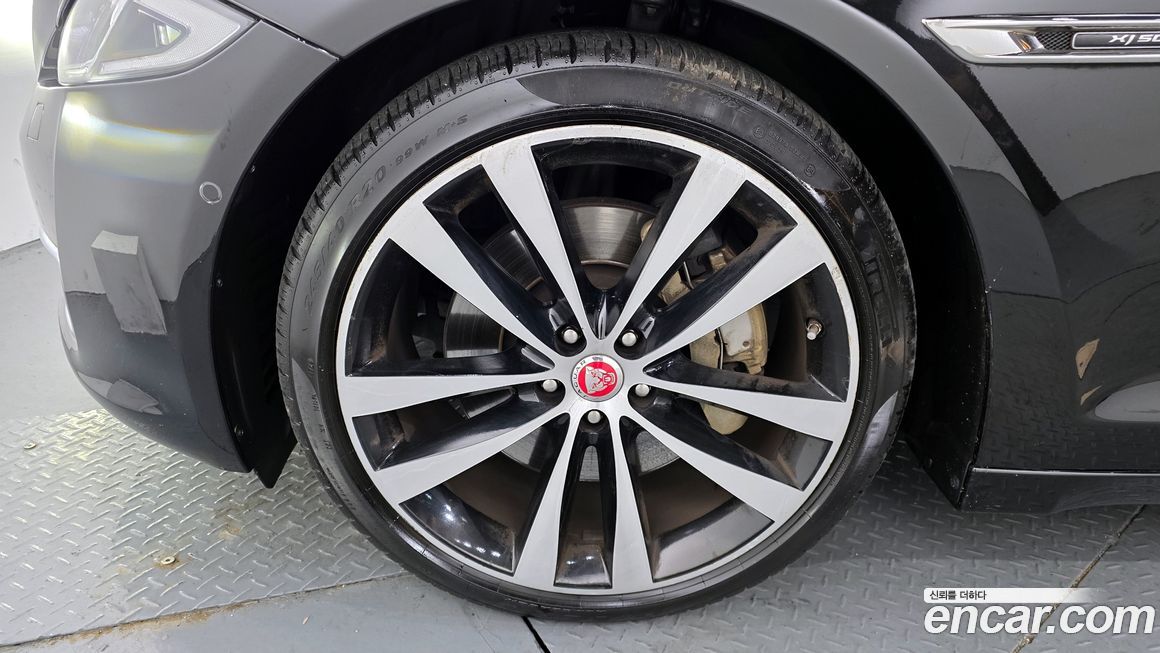 Jaguar XJ 2019