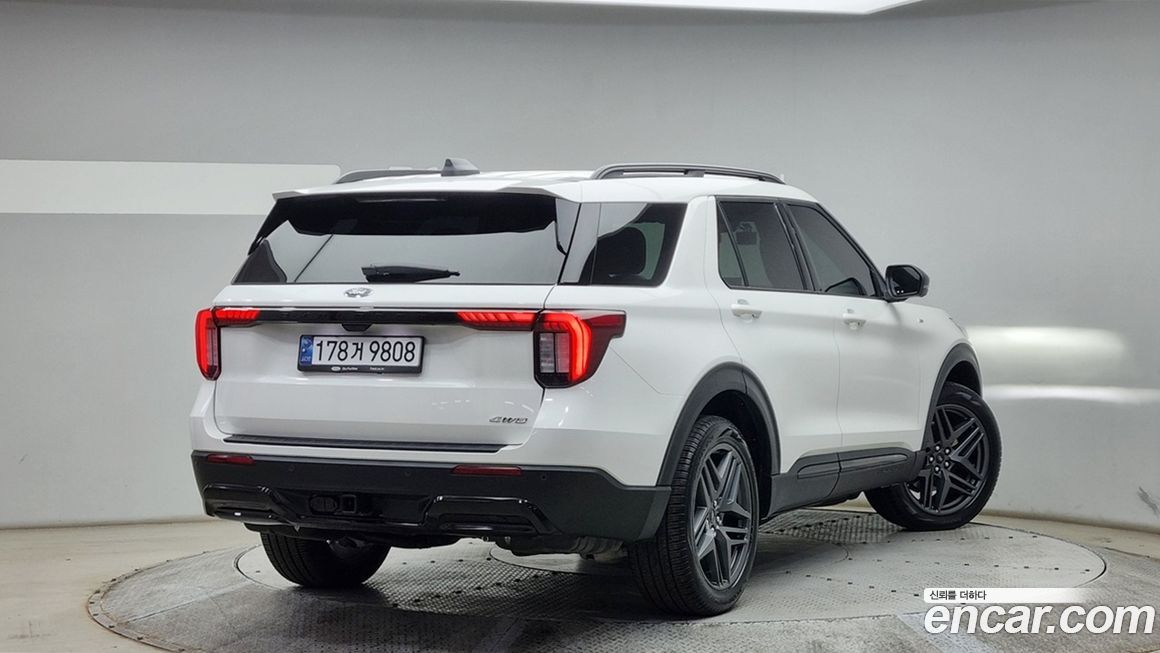 Ford Explorer 2025