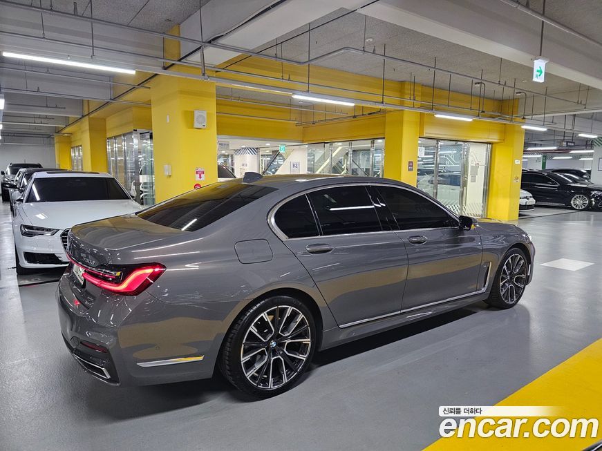 BMW 7-Series 2022
