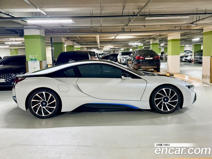 BMW i8 2016