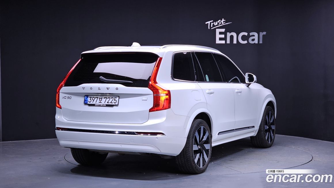 Volvo XC90 2024